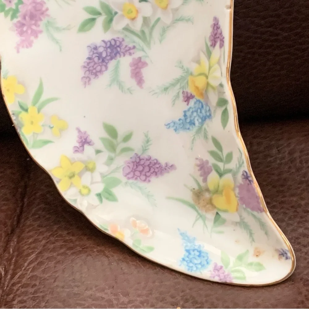 Lefton Lilac Chintz Moon Shaped Bone Dish - Picture 4 of 12
